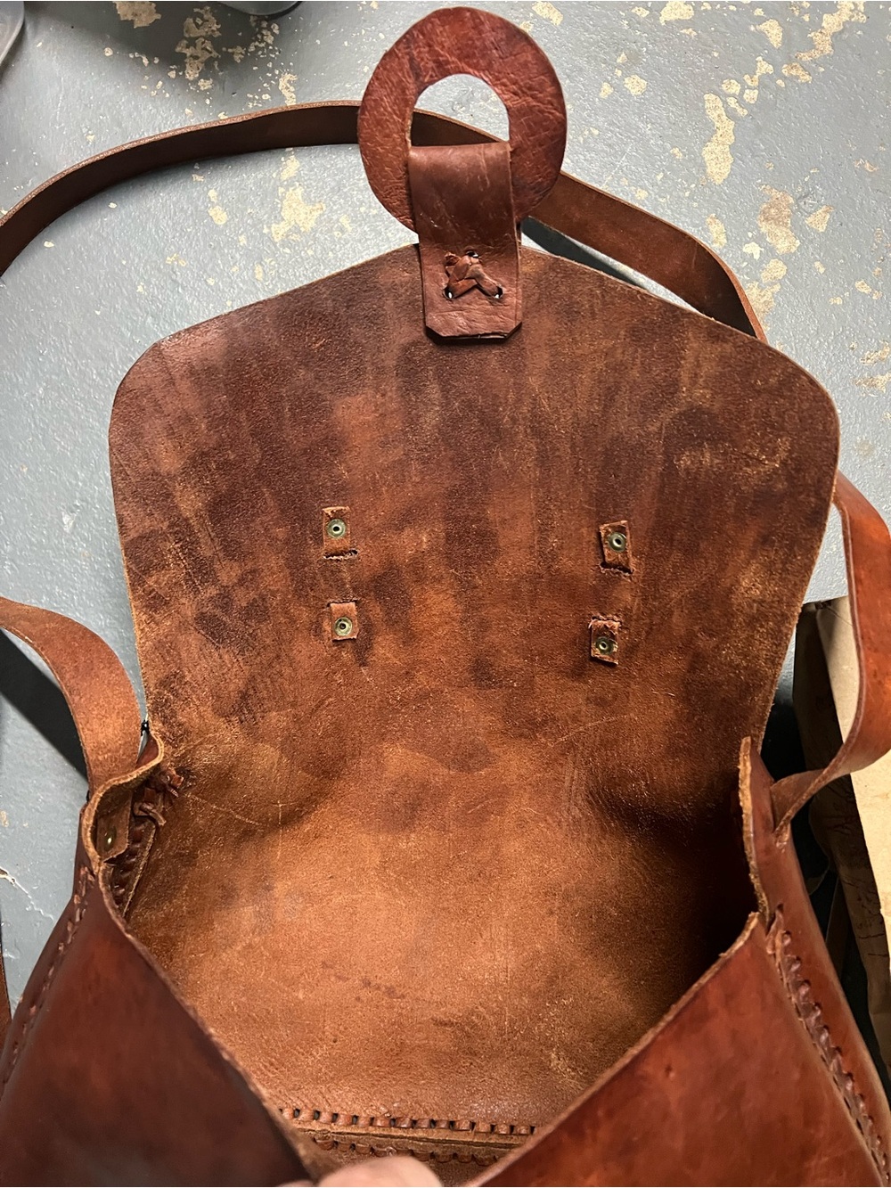Chuupul Leather Harrison Saddle Tote - Picture 8 of 9
